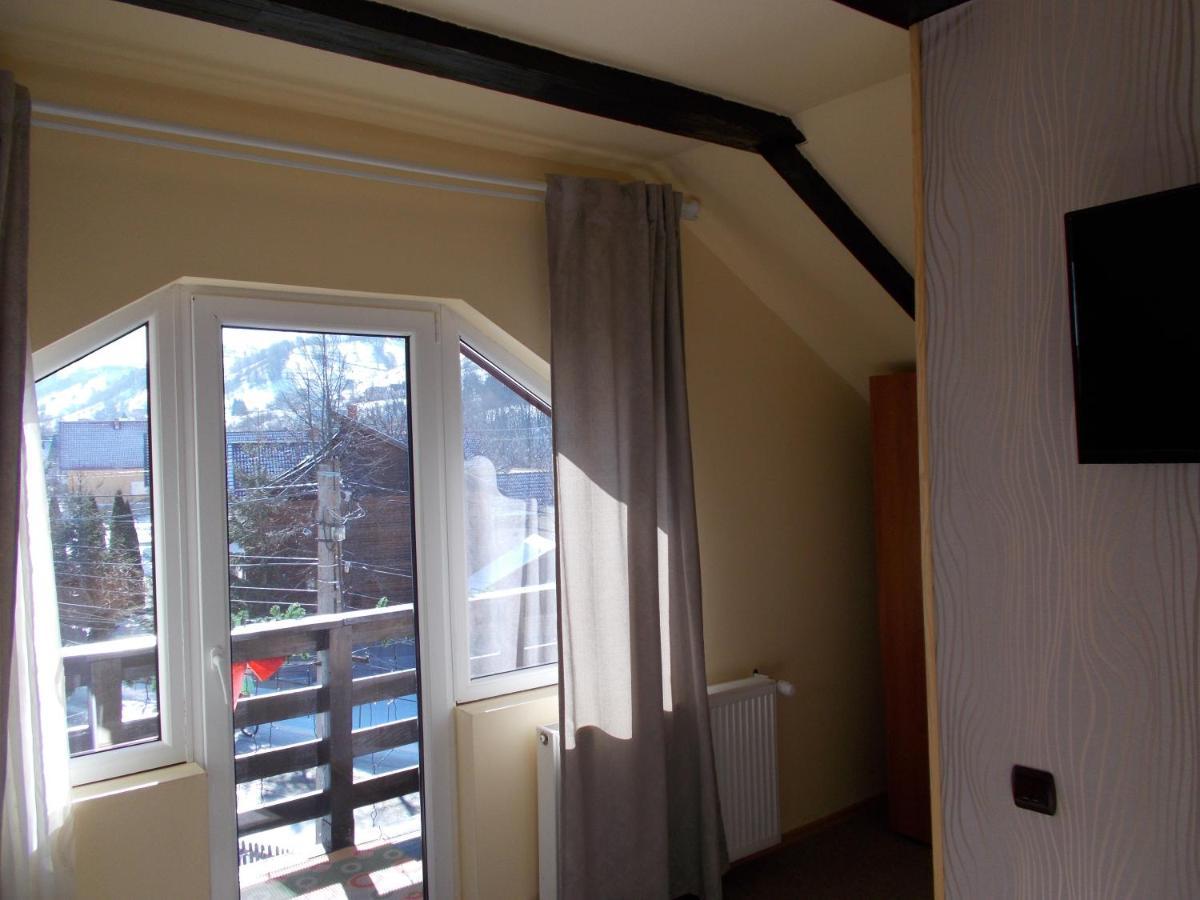 Apartament Laura Törcsvár Kültér fotó